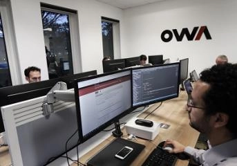 Web development carried by the OWA team